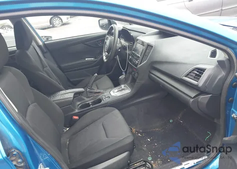 2021 Subaru Impreza Premium 5-Door z USA, uszkodzony, nr VIN 4S3GTAD68M3706387